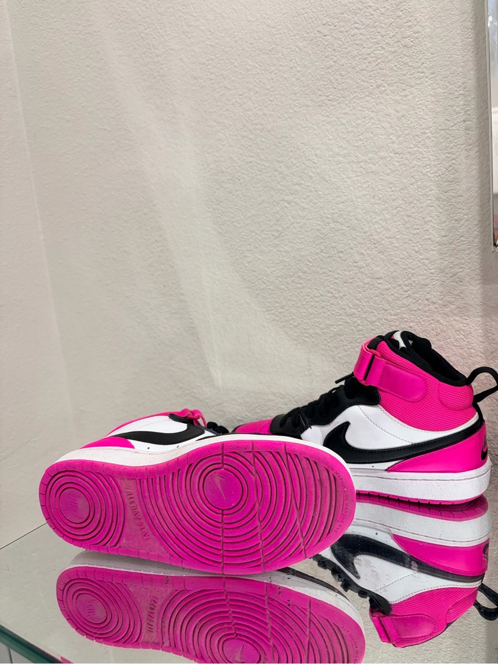 Nike Kids High-Top Sneakers in Hot Pink, Black & White - Picture 4 of 4